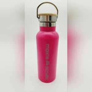 Moxie Scrub I do amazing things Pink metal water bottle